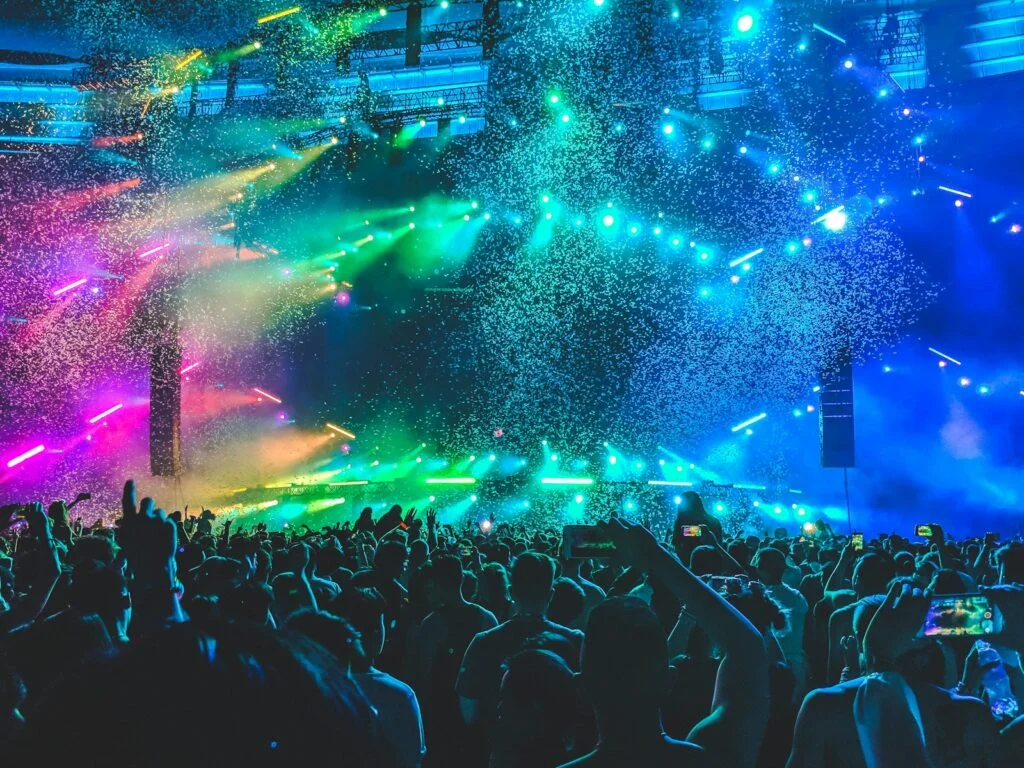 ibiza crowd