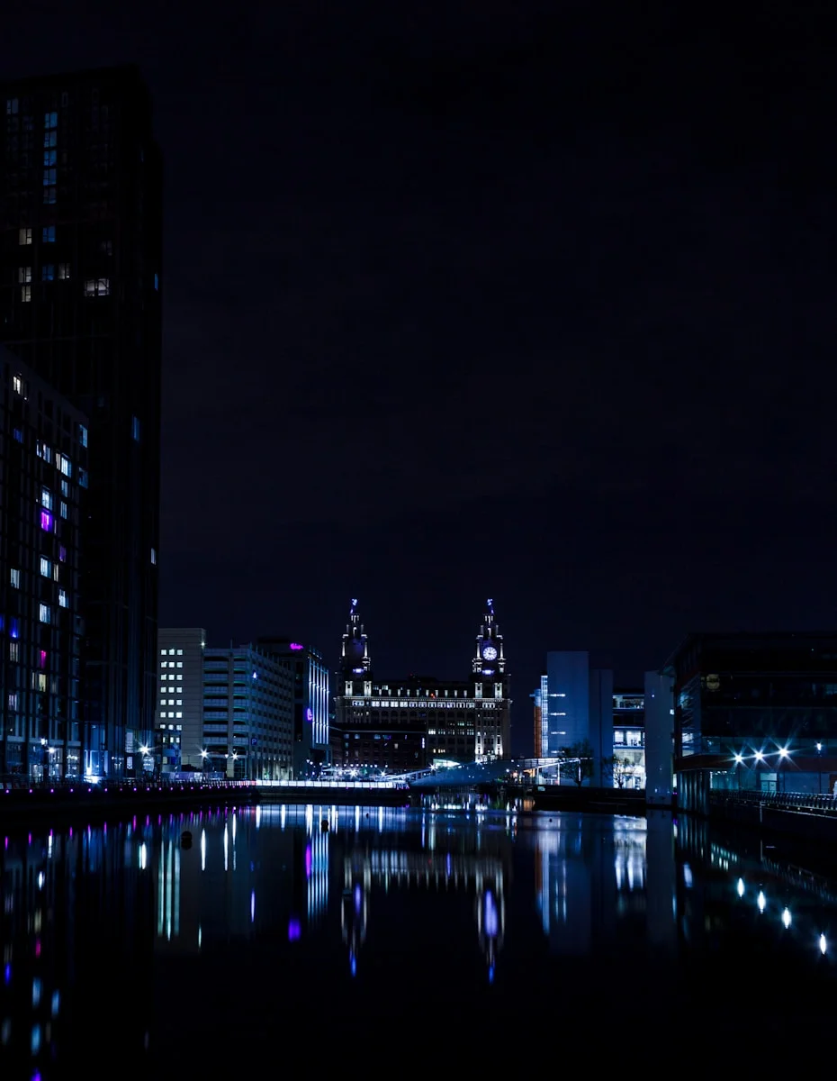 liverpool at night