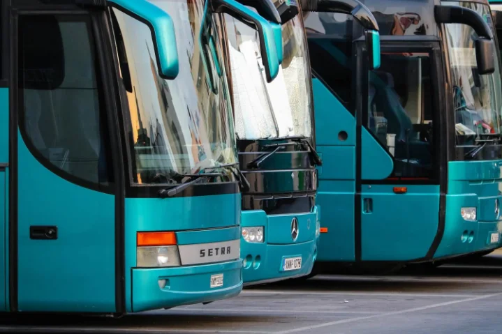 buses in crete