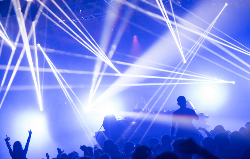 magaluf clubbing scenes